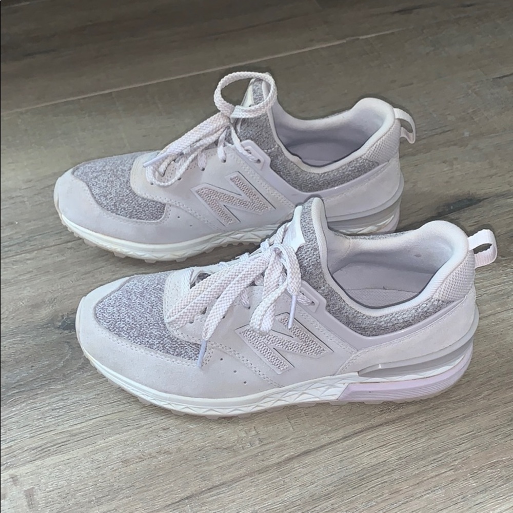 New Balance Women’s Size 8.5 Fresh Foam Shoes